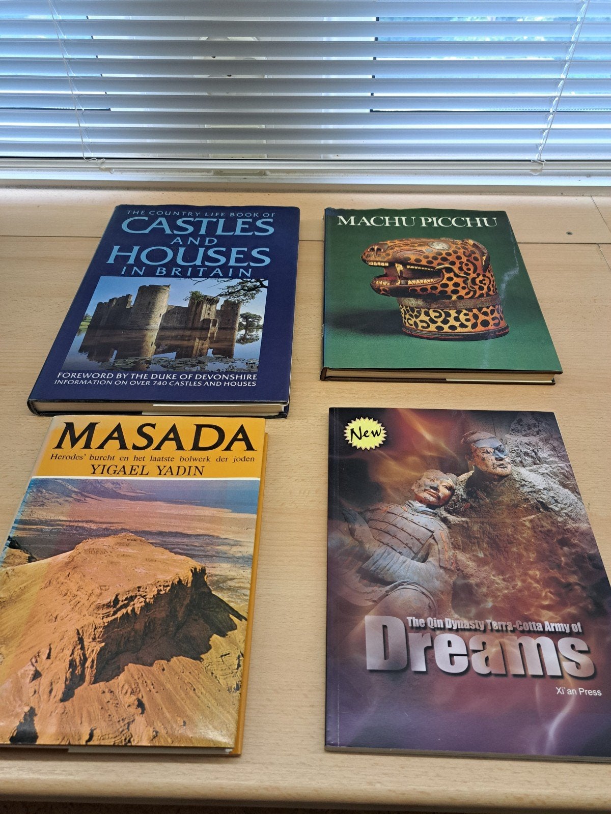 Boeken over geschiedenis en architectuur (4 stuks), Verzenden, Gelezen, Azië