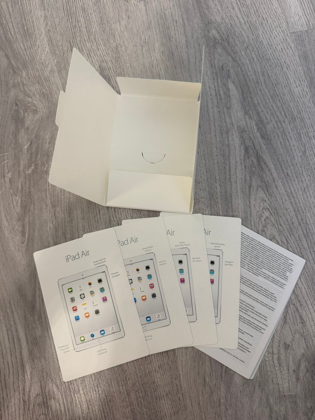 Foto 11 van Apple iPad Air 2 - Wi-Fi - 64GB - Space Gray 2016