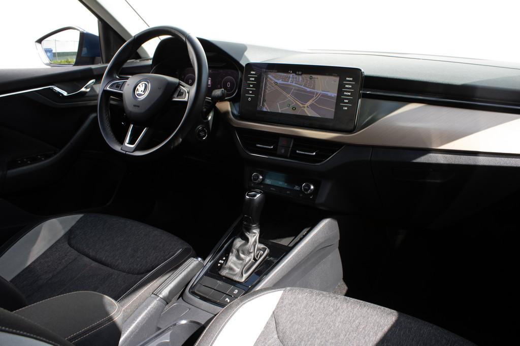 Skoda Kamiq 1.0 TSI 116pk Aut. Business Edition Virtual cock, Stof, Gebruikt, Met garantie (alle), Blauw