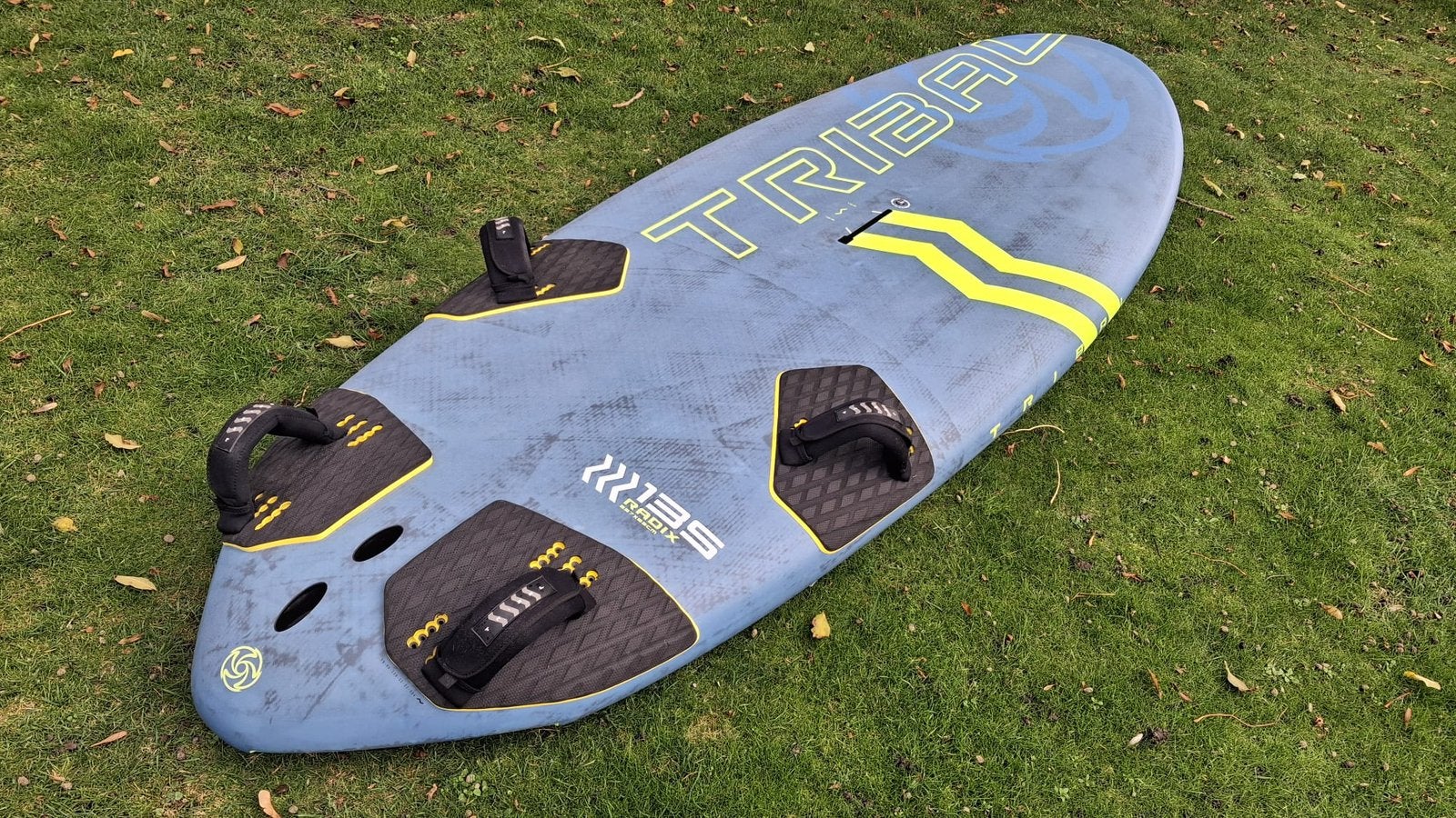 Tribal Radix Slalom inruil 135 V3 2024 + 102 en 135 V4 2026, Ophalen, Gebruikt, Minder dan 250 cm, Met vin(nen)