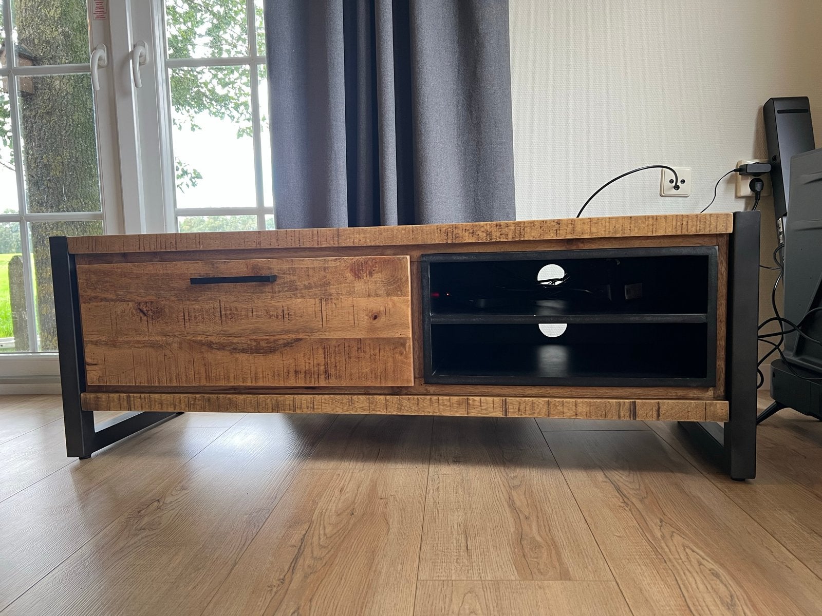 TV-meubel mangohout, Huis en Inrichting, Kasten | Televisiemeubels, Ophalen, 100 tot 150 cm, Zo goed als nieuw, Minder dan 100 cm