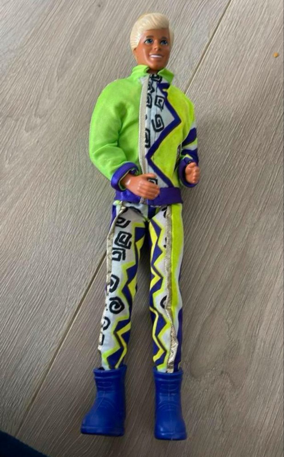 Vintage Ken pop met neonkleurige outfit, Ophalen of Verzenden, Gebruikt, Barbie