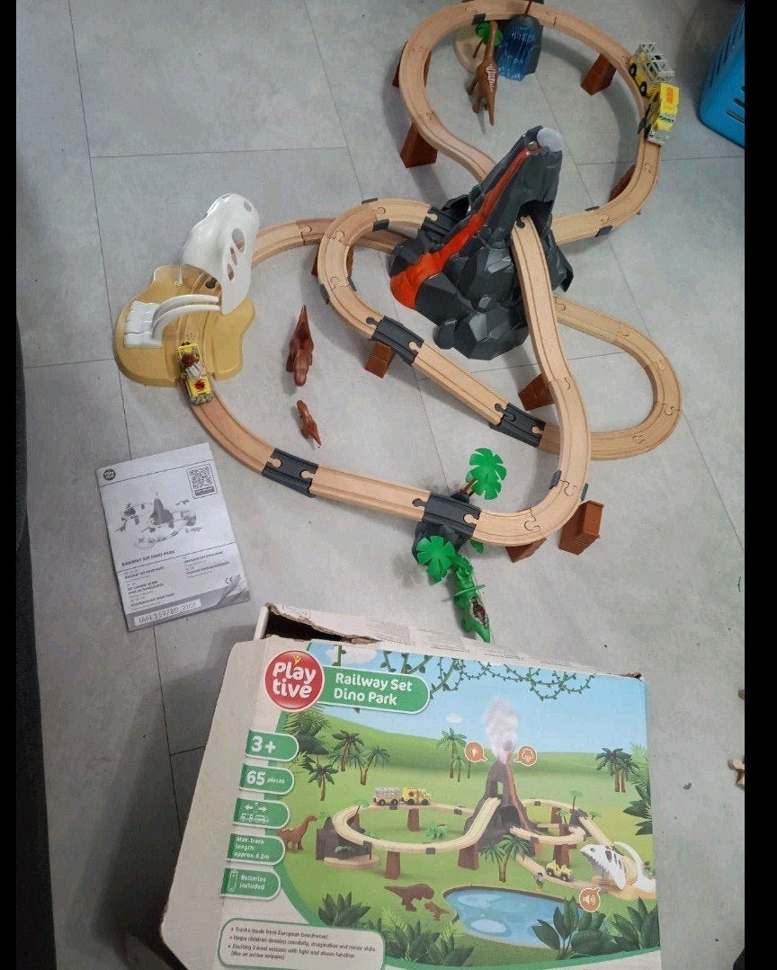 dino trein baan compleet, Kinderen en Baby's, Ophalen of Verzenden, Zo goed als nieuw