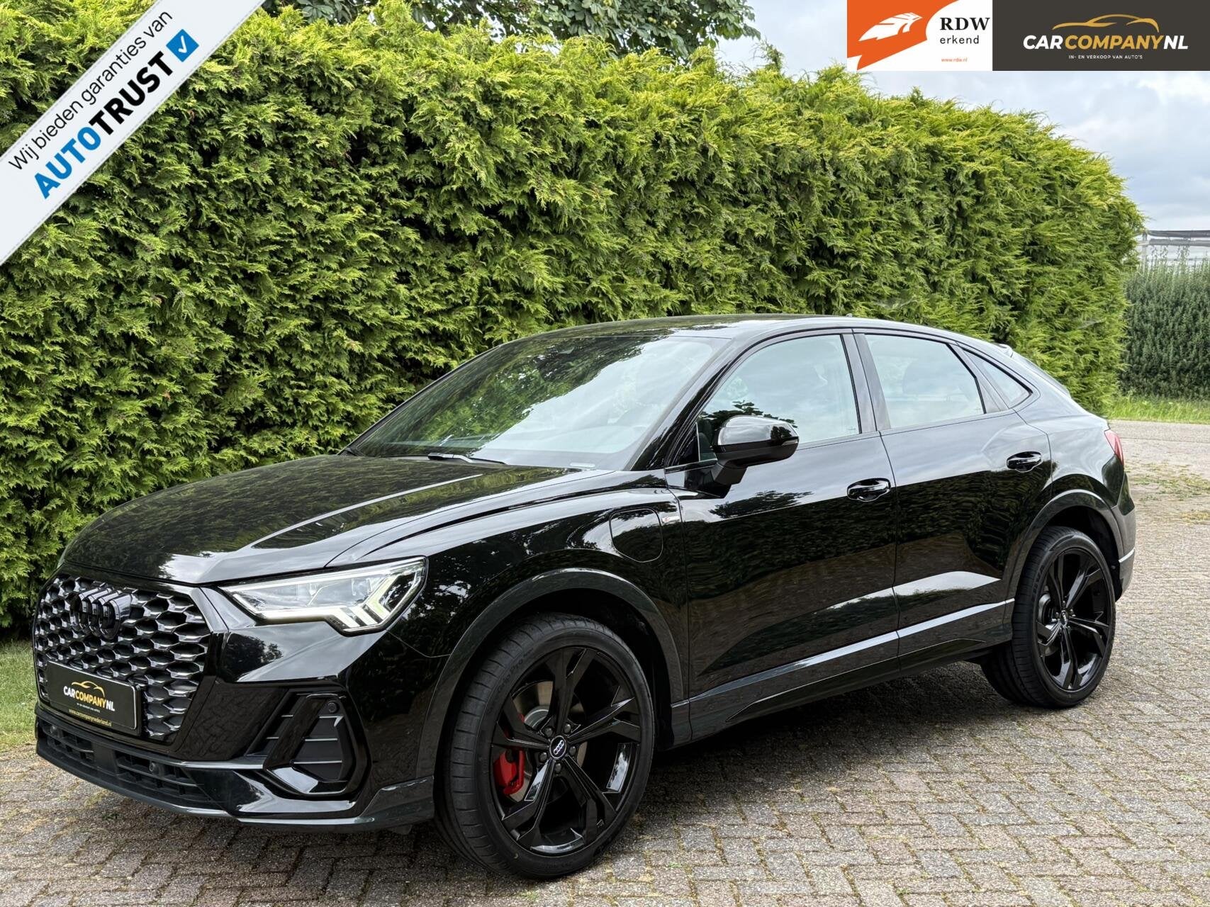 Audi Q3 Sportback|SLINE/Black edit.|Trekhaak|Half Leder, Gebruikt, Zwart, Met garantie (alle), Leder en Stof