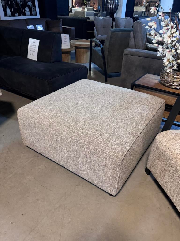 Hocker / poef 100x100 cm licht grijs, Ophalen, Zo goed als nieuw, Vierkant, Minder dan 50 cm