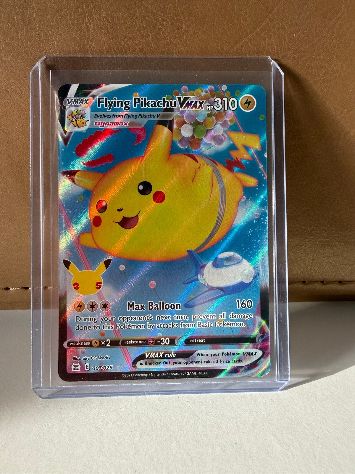 Flying Pikachu VMAX (007/025) Celebrations Pokémon Kaart, Ophalen of Verzenden, Zo goed als nieuw, Losse kaart