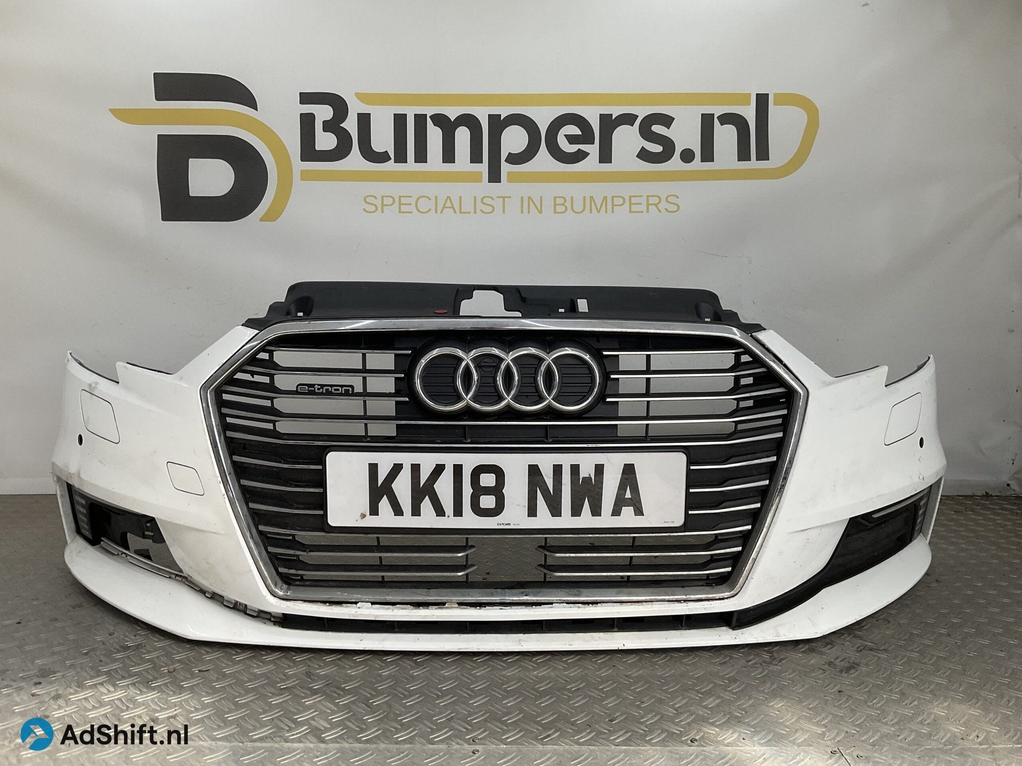 Bumper Audi A3 8V E-Tron Etron LED 16-21 8V4853651A/8V380724