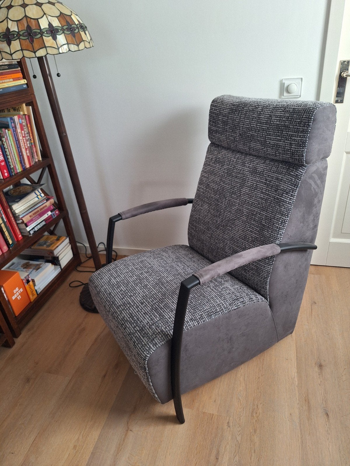 Zeer fraaie Montel fauteuil - Zo goed als nieuw, Ophalen, Leer, 75 tot 100 cm, Zo goed als nieuw