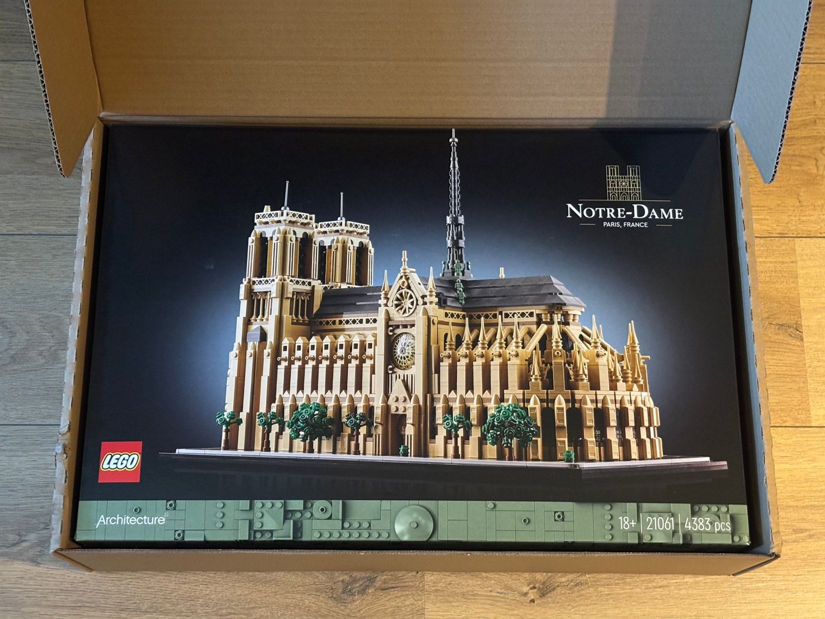 Lego 21061 Notre dame *nieuw, Ophalen of Verzenden, Nieuw