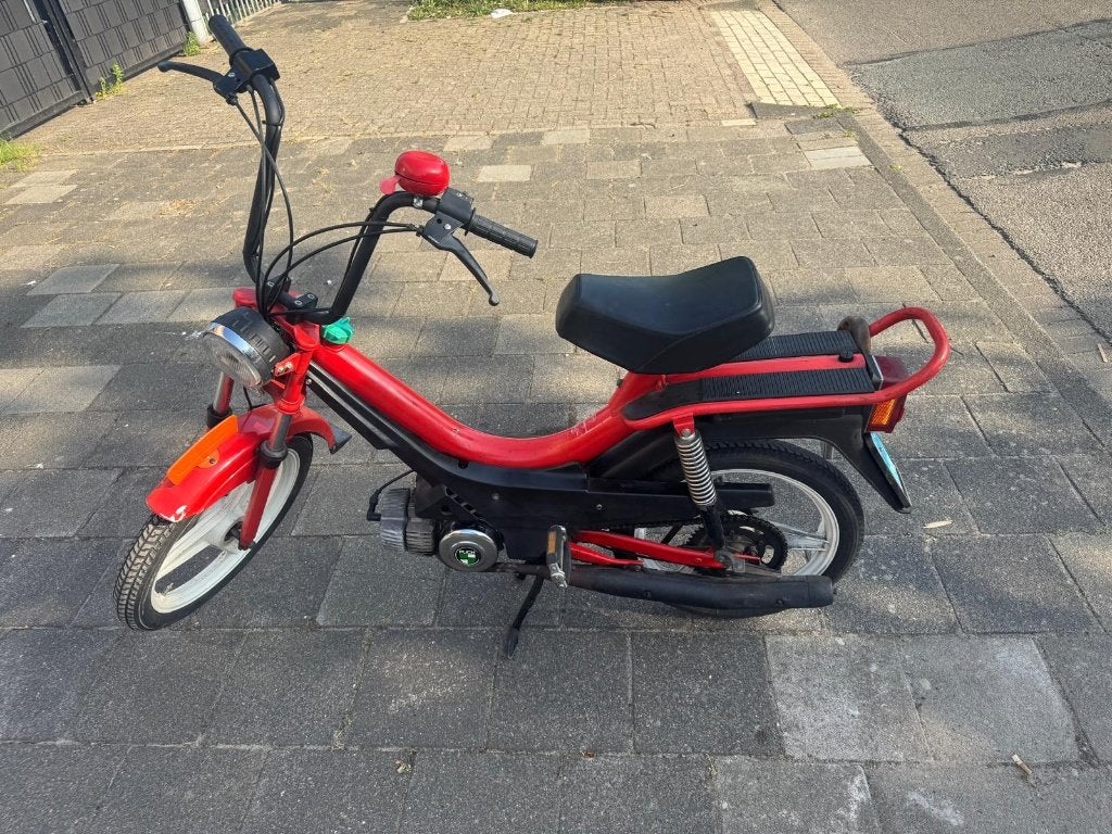 Puch Maxi rood/zwart, Fietsen en Brommers, Brommers | Puch, Ophalen, Gebruikt, Maximaal 25 km/u, Maxi