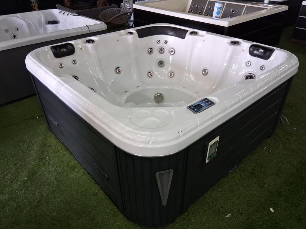 Balboa jacuzzi 2 ligpl ncl bezorging&garantie, Ophalen of Verzenden, Gebruikt
