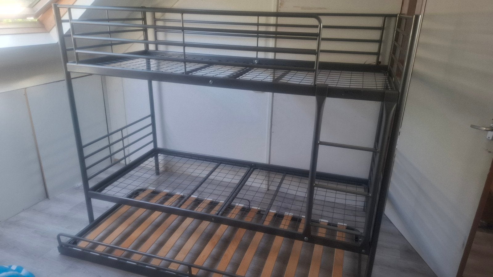 IKEA Svärta stapelbed 3 slaapplaatsen, Huis en Inrichting, 90 cm, Tweepersoons, Ophalen of Verzenden, Zo goed als nieuw