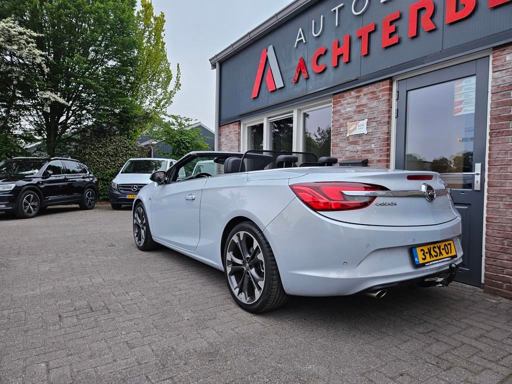 Opel Cascada 1.6 Turbo Cosmo Cabrio! Leer! Mooie/Nette Auto!, Auto's, Voorwielaandrijving, Euro 5, Gebruikt, 4 cilinders
