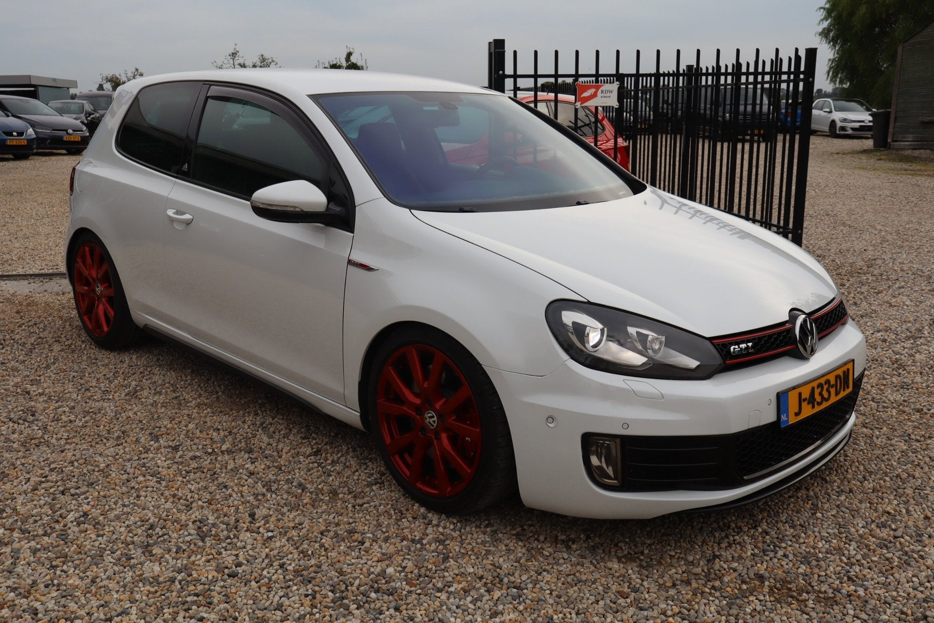 Volkswagen Golf 2.0 GTI ADIDAS EDITION GETUNED JD ENGENEERIN, Auto's, Keurmerk '100% Onderhouden', Gebruikt, Wit, 14 km/l