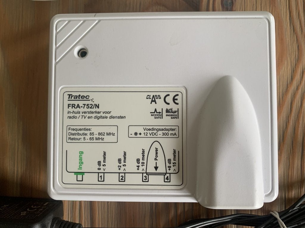 Tratec FRA-752/N versterker / Signaalversterker, Audio, Tv en Foto, Audiokabels en Televisiekabels, Gebruikt, Coaxiale kabel, Minder dan 2 meter