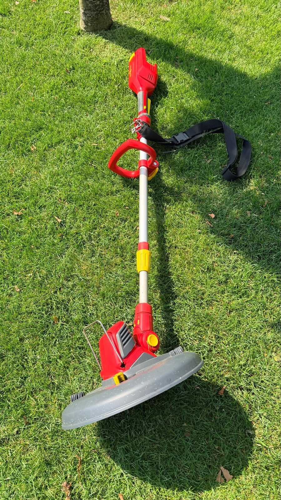 Wolf-Garten grastrimmer/graskantmaaier - Accu, Ophalen, Gebruikt, 30 tot 50 cm, Accu
