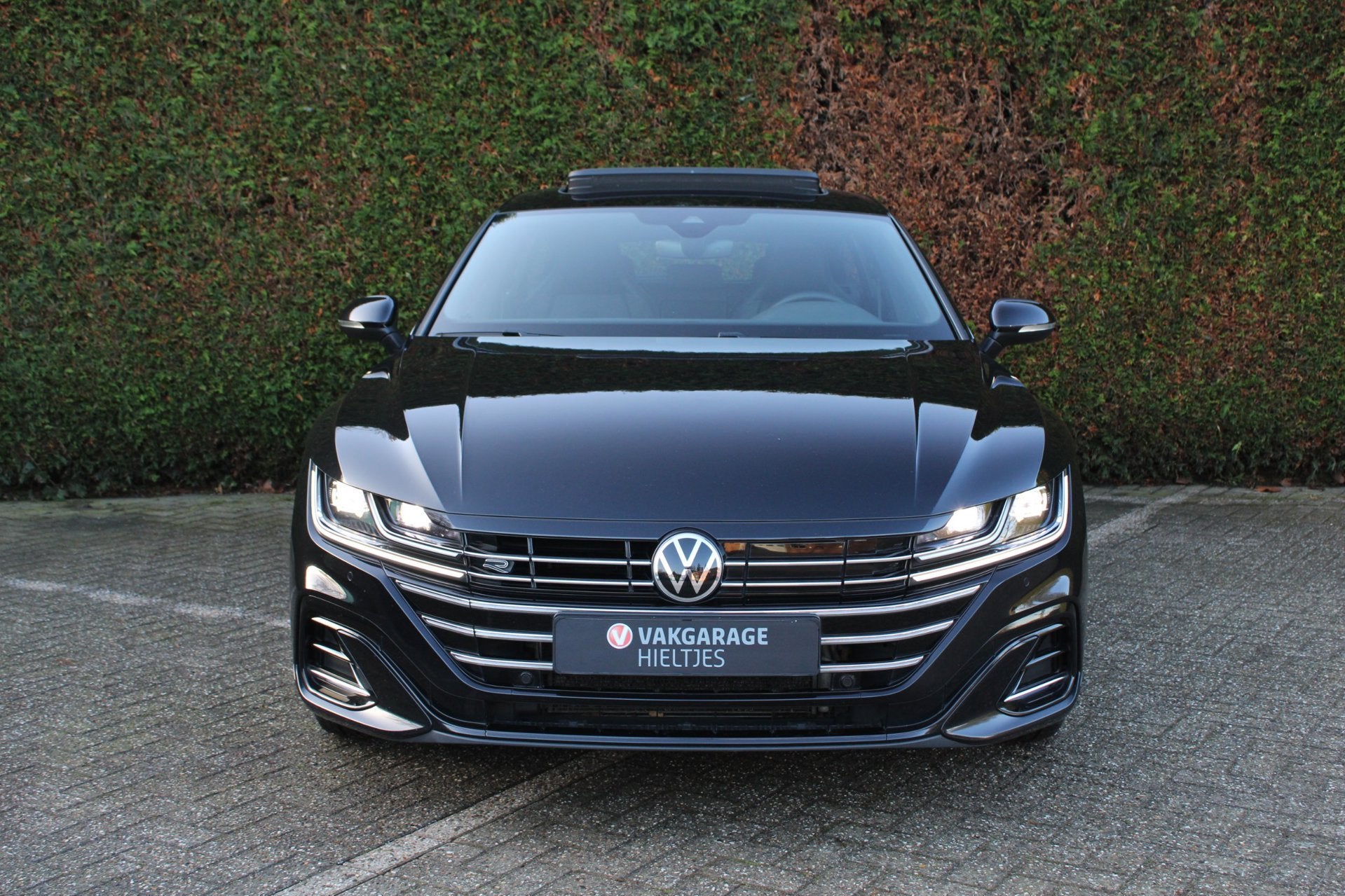 Volkswagen Arteon Shooting Brake 1.4 TSI eHybrid R-Line Busi, Arteon, Gebruikt, 1714 kg, Zwart