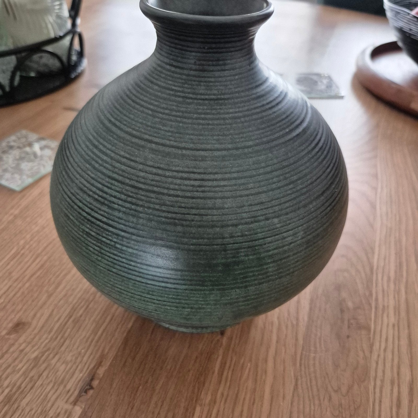 Groene aardenwerken vaas van Steuler Keramik, 20cm hoog, Ophalen