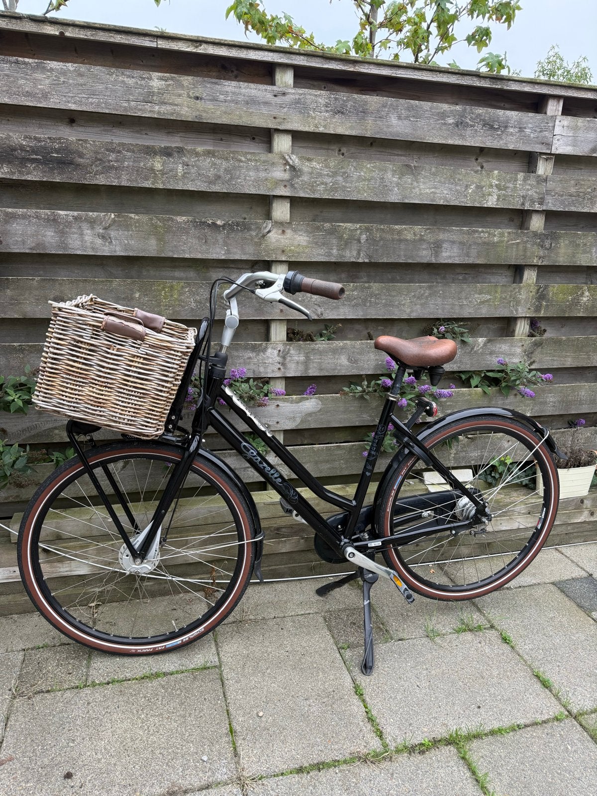 Zwarte Gazelle fiets met mand, Fietsen en Brommers, Ophalen, Terugtraprem, Gazelle, 53 tot 56 cm