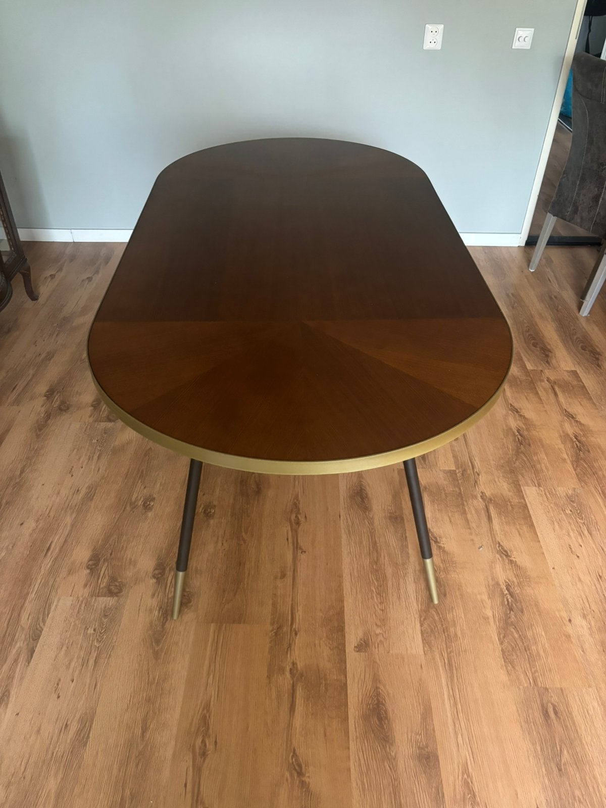 Ovale eettafel 180- 90 cm. Met gouden messning rand, Huis en Inrichting, Tafels | Eettafels, Ophalen, 50 tot 100 cm, Zo goed als nieuw