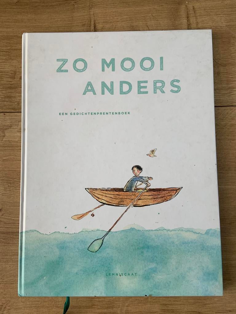 Zo mooi anders gedichten prentenboek lemniscaat, Boeken, Ophalen of Verzenden, Zo goed als nieuw