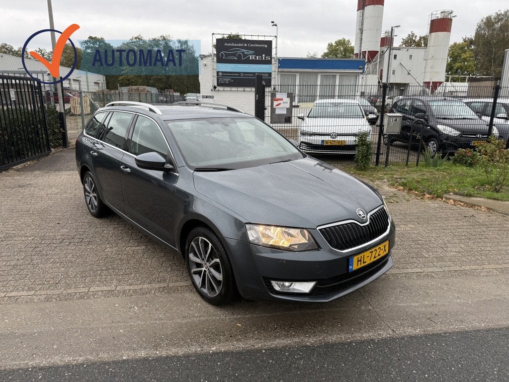 Skoda Octavia Combi 1.2 TSI Grt Ed. Bns*AUTOMAAT* (bj 2015), Auto's, Skoda, Gebruikt, Euro 6, 4 cilinders, Origineel Nederlands