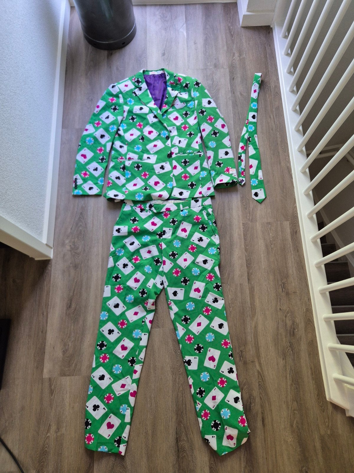 Opposuits Pak - Groen met speelkaarten print, Kleding | Heren, Kostuums en Colberts, Opposuits, Overige maten, Ophalen of Verzenden