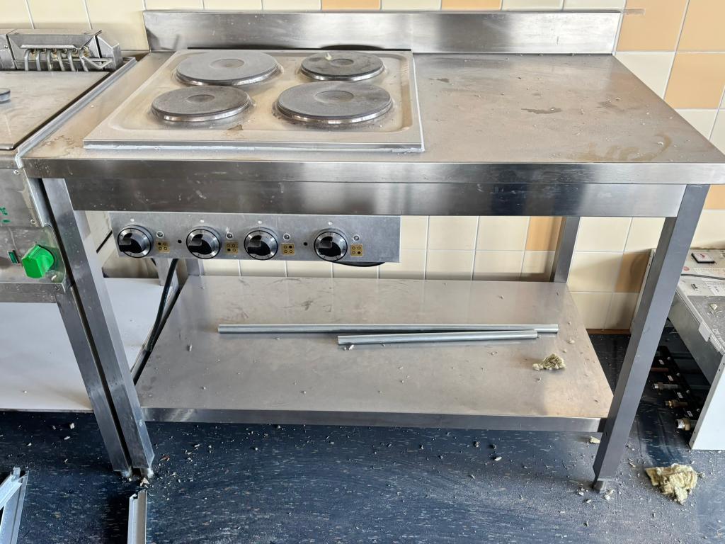 RVS horeca elektrisch fornuis 4-pits 120cm – incl. werktafel, Ophalen, Gebruikt, 60 cm of meer, 4 kookzones
