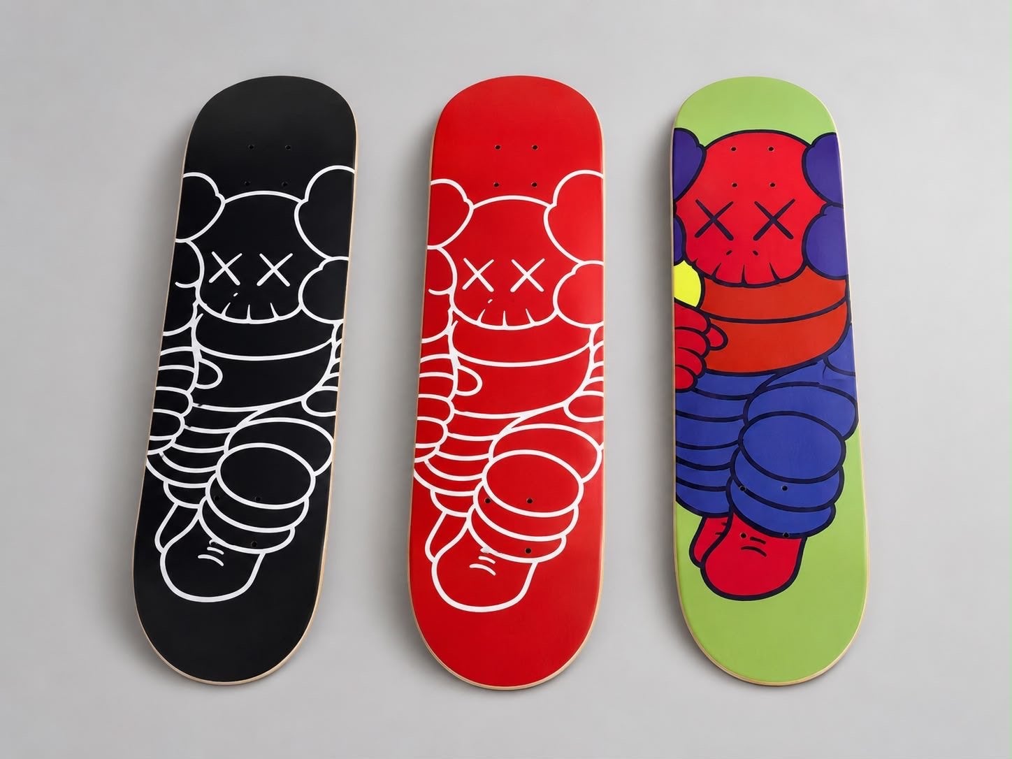 Kaws Skateboard Decks Set van 3 - Nieuw, Ophalen of Verzenden, Nieuw, Skateboard