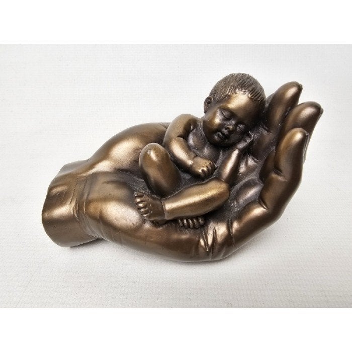 # Oliver Tupton beeldje hand met kind., Antiek en Kunst, Kunst | Beelden en Houtsnijwerken, Ophalen of Verzenden, Beeld