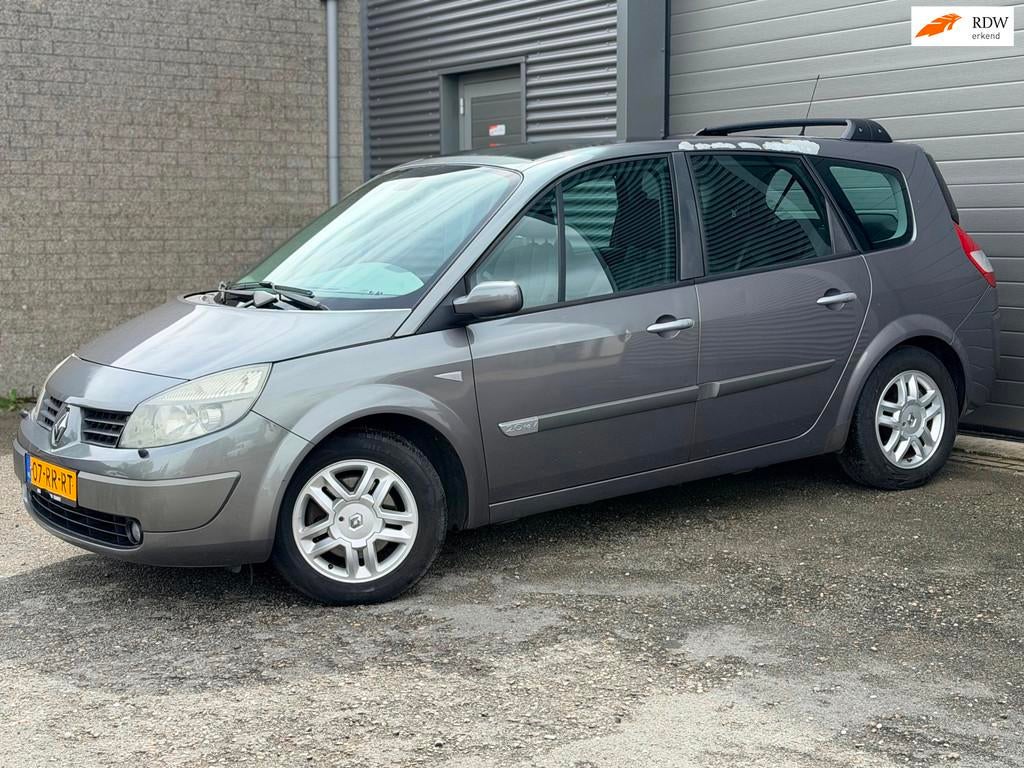 Renault Grand Scénic 2.0-16V Automaat, Auto's, Renault, 1998 cc, 135 pk, 4 cilinders, 1505 kg