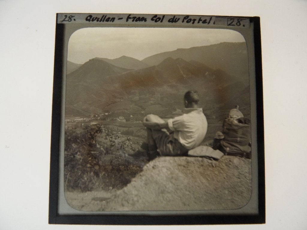 glasdia  quillan from col de portel  helder en scherp, Verzamelen, Foto, Zo goed als nieuw, Voor 1940, Buitenland