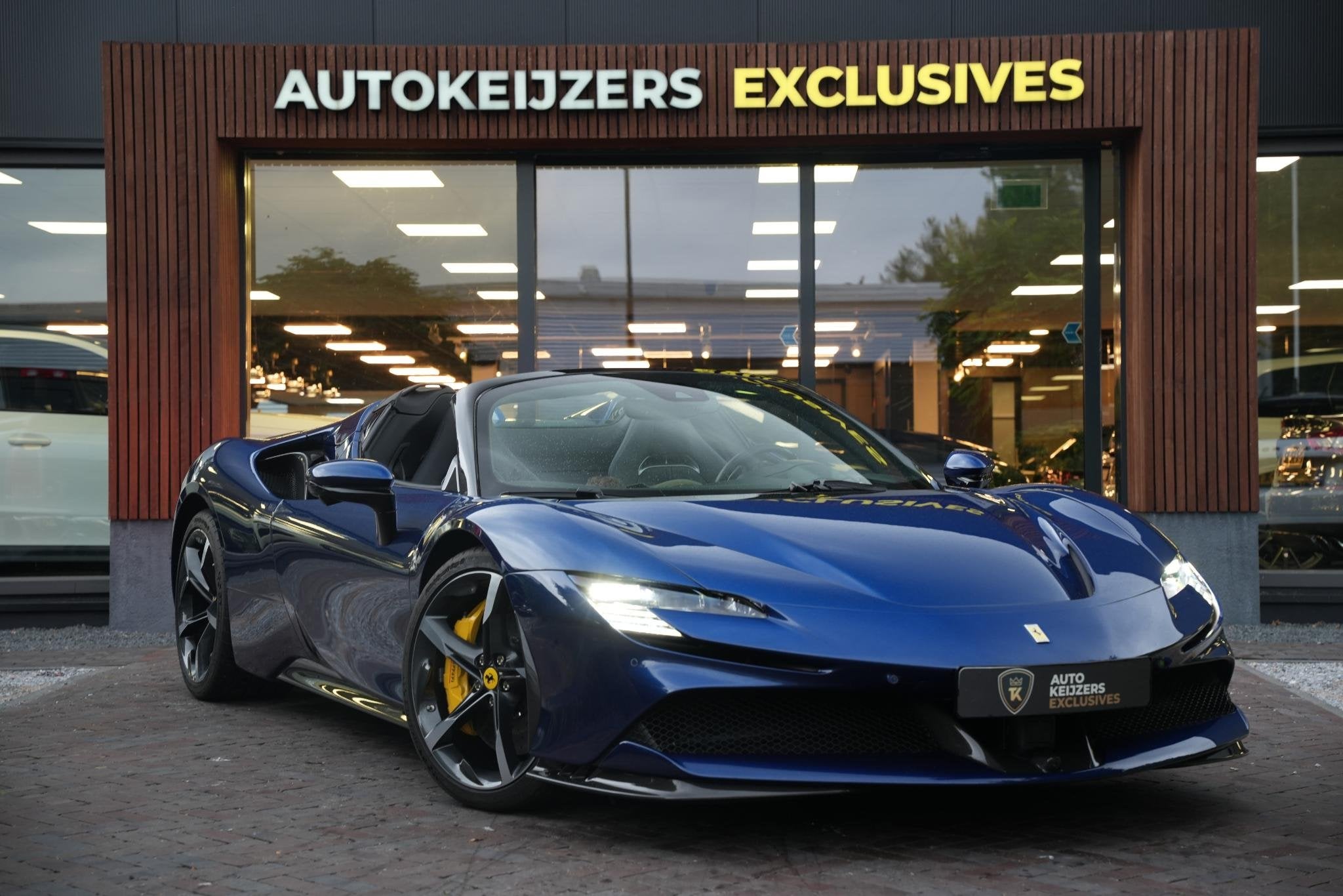Ferrari SF90 Spider 4.0 V8 1.000 PK, Auto's, Automaat, 8 kWh, Stof, Cabriolet