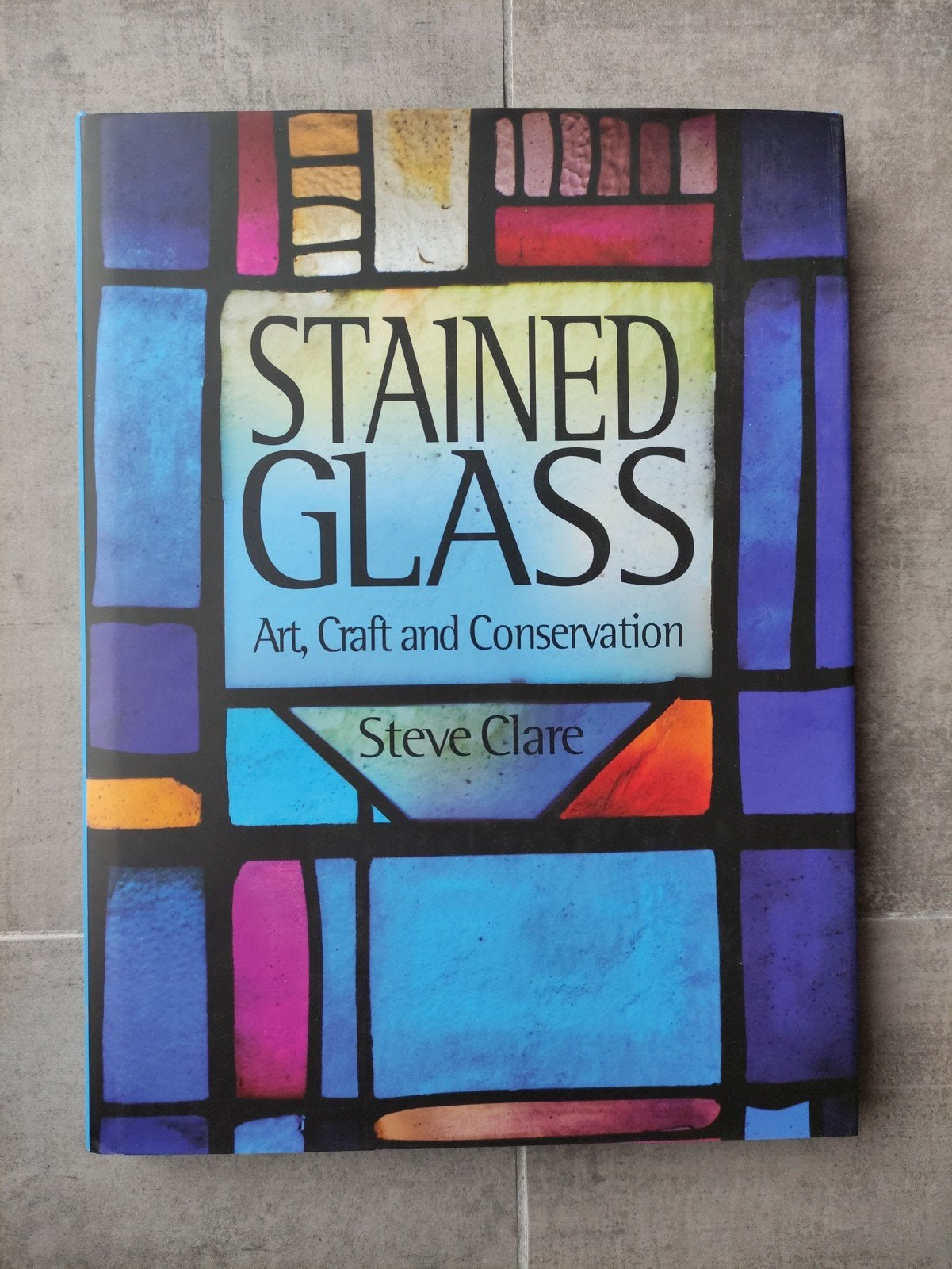 Stained glass art craft and conservation, Ophalen of Verzenden, Zo goed als nieuw