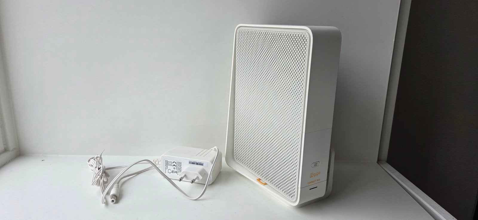 Ziggo Connect Box Router met modem, Computers en Software, Ophalen of Verzenden, Zo goed als nieuw, Router met modem, Ziggo