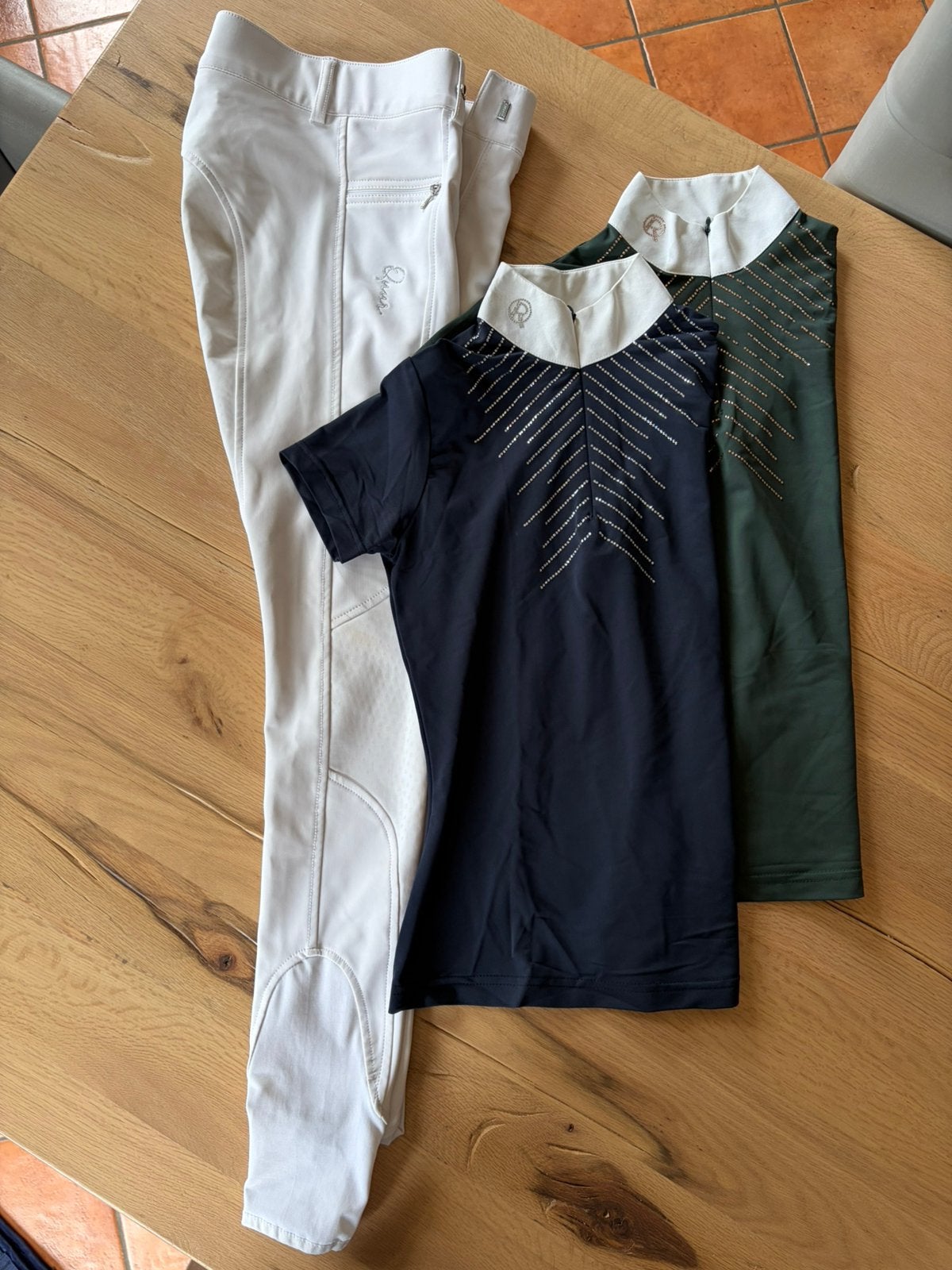 Paardrijkleding wedstrijd set Quur witte rijbroek met shirts, Dieren en Toebehoren, Paardrijkleding, Overige typen, Ophalen of Verzenden