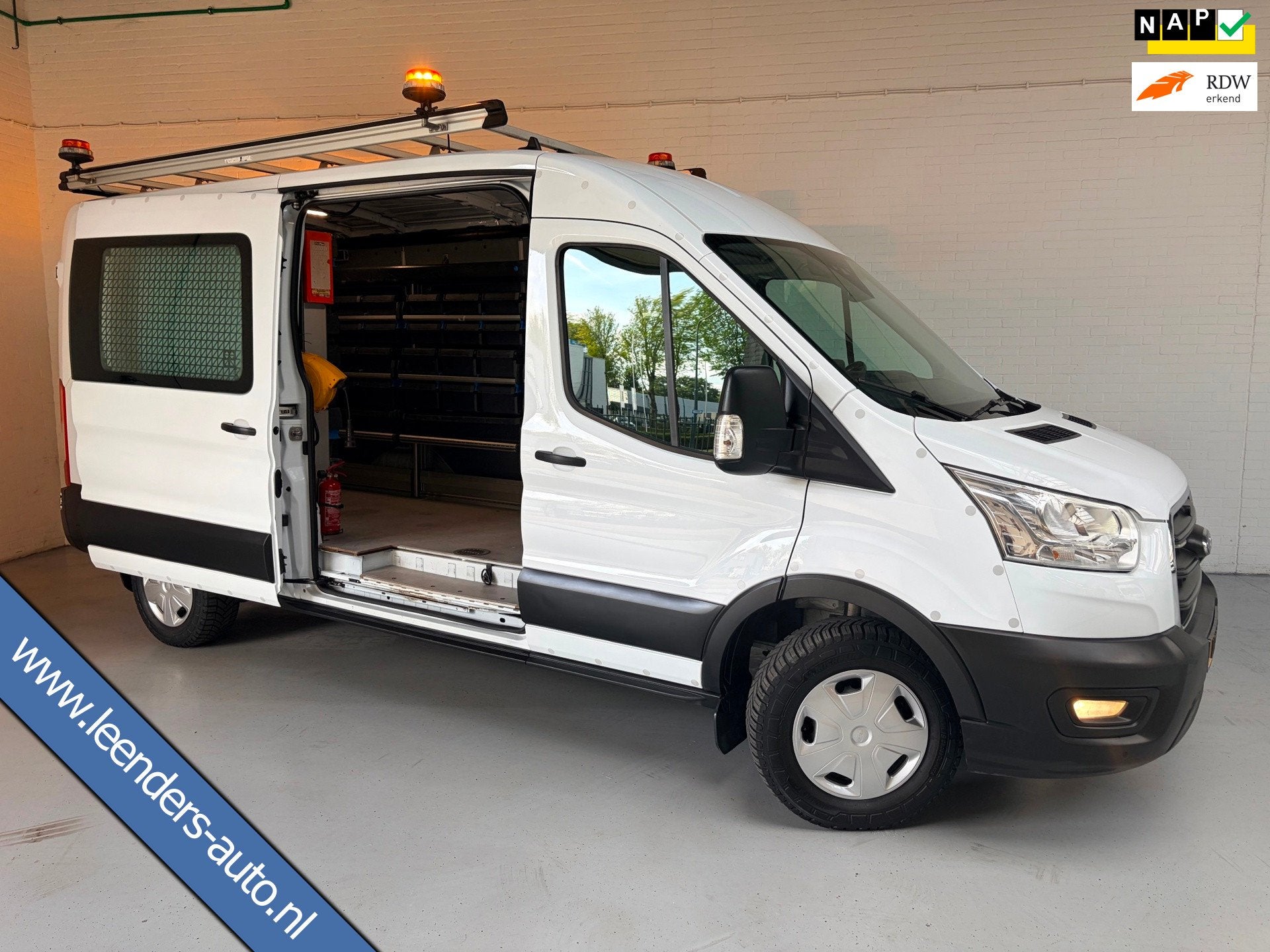 Ford Transit SERVICEWAGEN 2.0 TDCI 130PK euro6 L3H2 Trend MH, Auto's, Dealer onderhouden, 4 cilinders, Met garantie (alle), 2800 kg