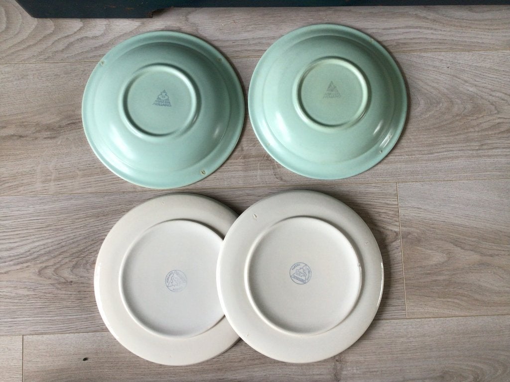 Potterie Huizen de Driehoek 4 Borden, Ophalen