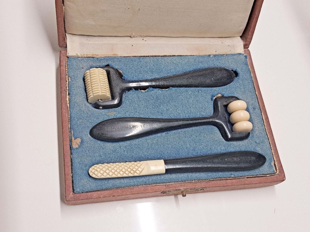 19de eeuw gezichts massage Henry Simons, van bakeliet.BERLIN, Ophalen of Verzenden