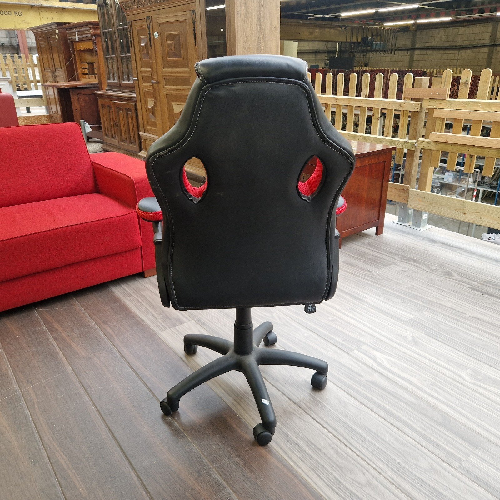 update verkocht! Gaming Bureaustoel Zwart/Rood - Comfortabel, Ophalen, Gebruikt, Zwart, Onbekend
