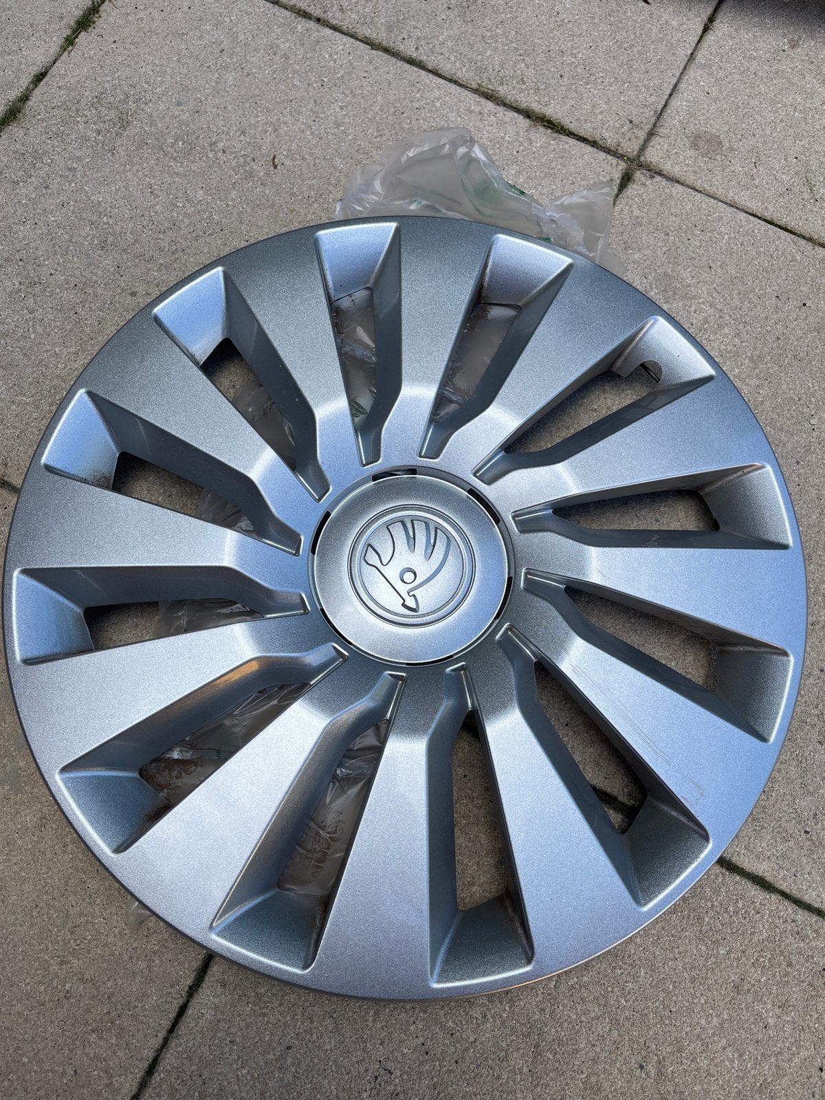 3x Skoda Octavia wieldoppen 16 inch, Auto diversen, Ophalen, Gebruikt