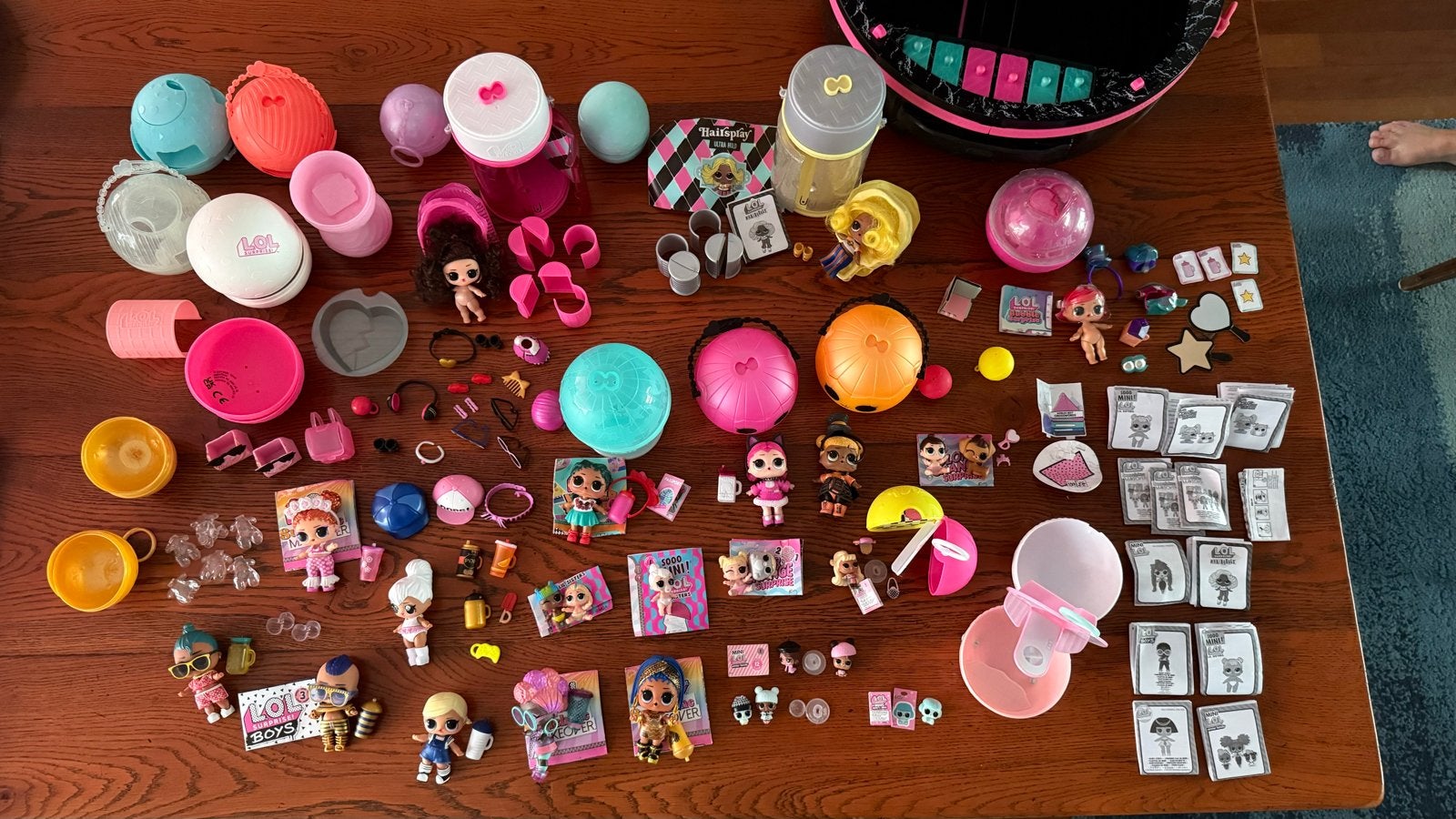 Grote verzameling LOL Surprise poppen, accessoires en koffer, Ophalen, Zo goed als nieuw, Overige typen