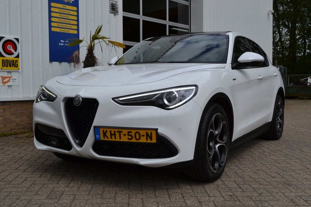 Alfa Romeo Stelvio 2.0 T AWD Sprint (bj 2021, automaat), 12 maanden, Automatische klimaatregeling, 4 cilinders, 1655 kg