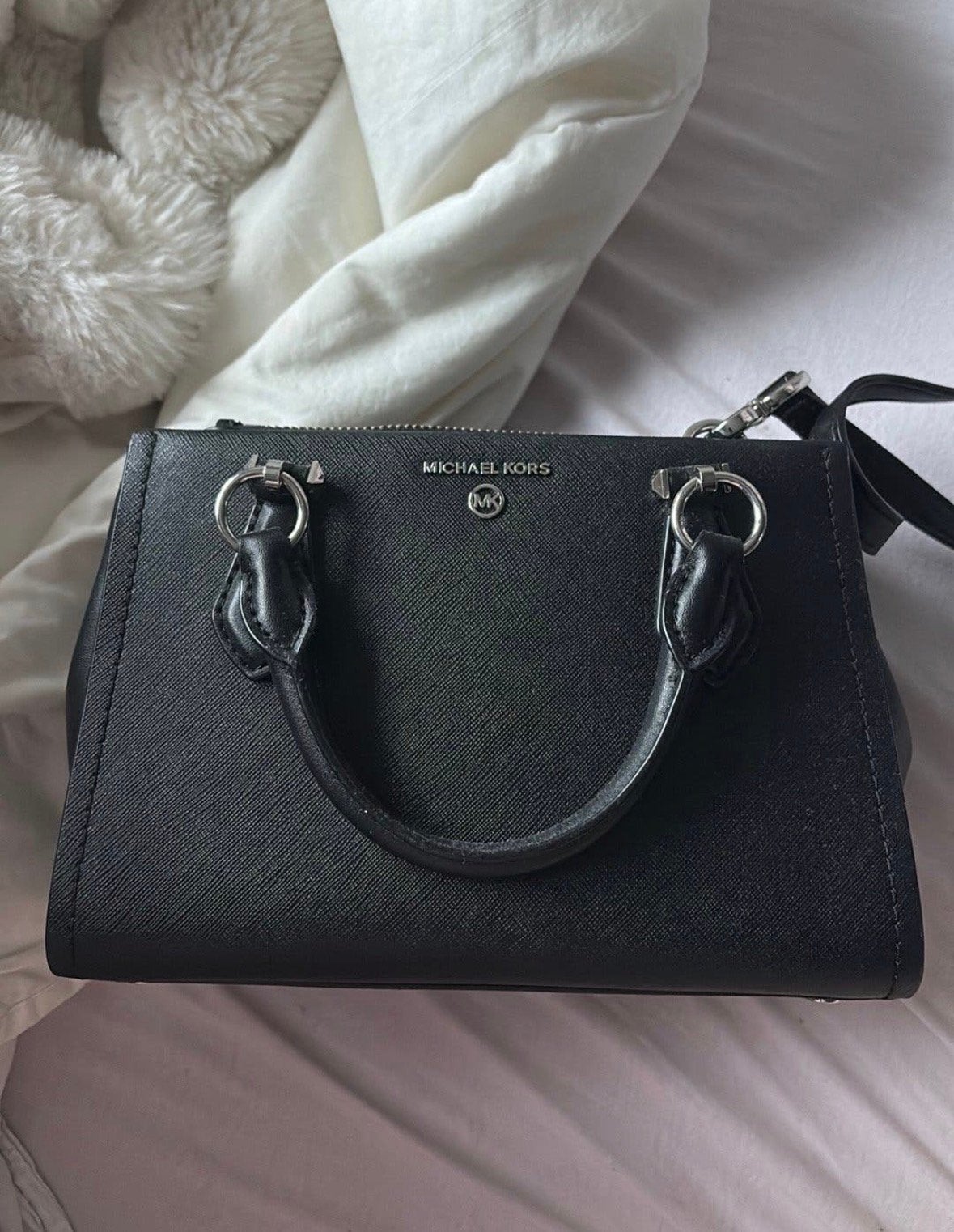 Michael Kors schoudertas, Ophalen of Verzenden, Zo goed als nieuw, Zwart, Schoudertasje