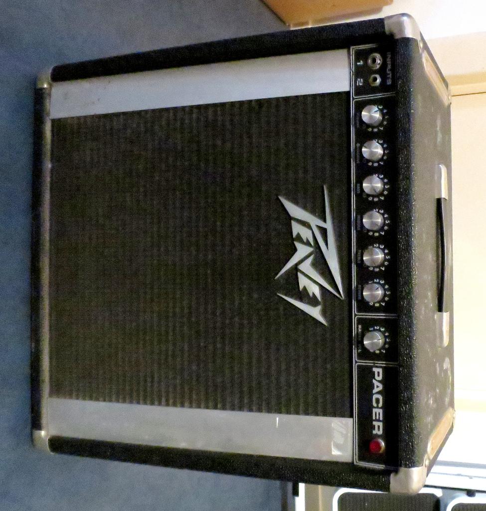 peavey pacer gitaar versterker, Muziek en Instrumenten, Versterkers | Bas en Gitaar, Ophalen, Gebruikt, Gitaar, 100 watt of meer