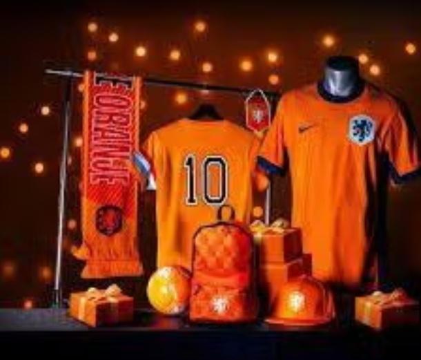 Code twv 110,00 voor de knvb shop, Tickets en Kaartjes, Kortingen en Cadeaubonnen, Eén persoon, Cadeaubon, Warenhuis- of Winkelbon
