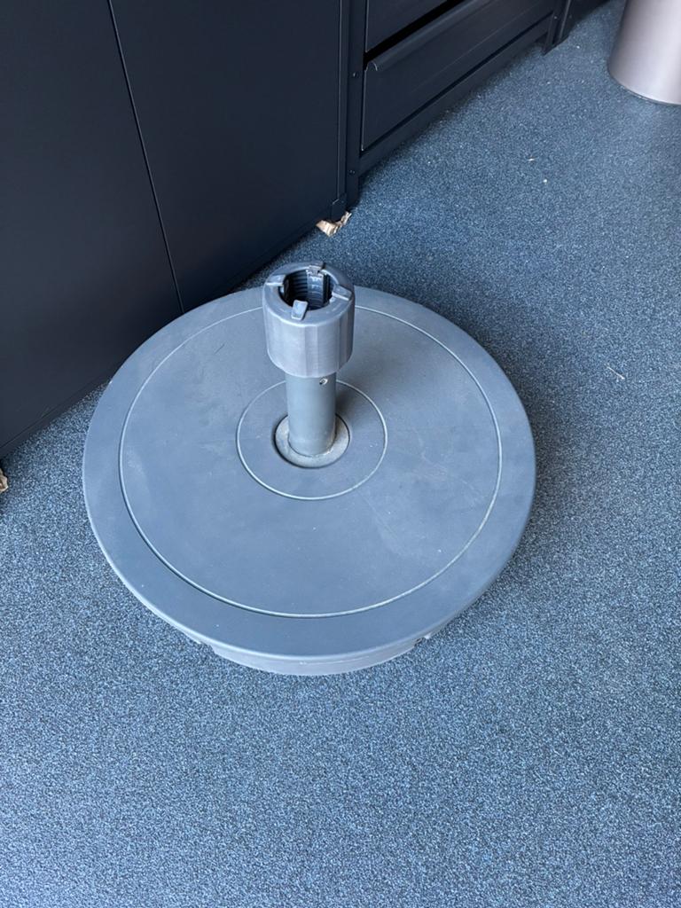 Parasolvoet in prima staat., Ophalen of Verzenden, Gebruikt, Minder dan 1 meter, Parasolvoet