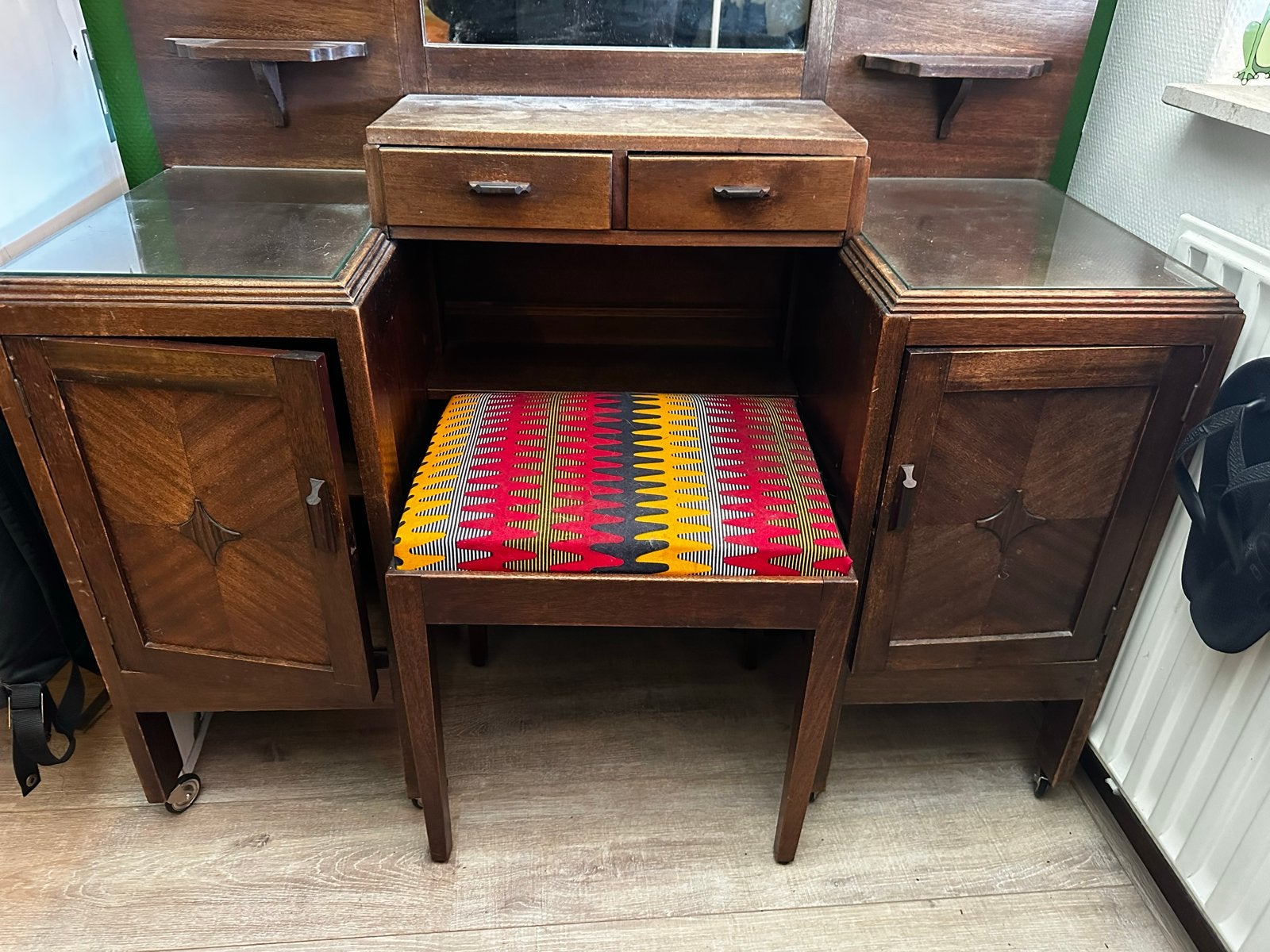 Vintage kaptafel met spiegel en krukje, Ophalen