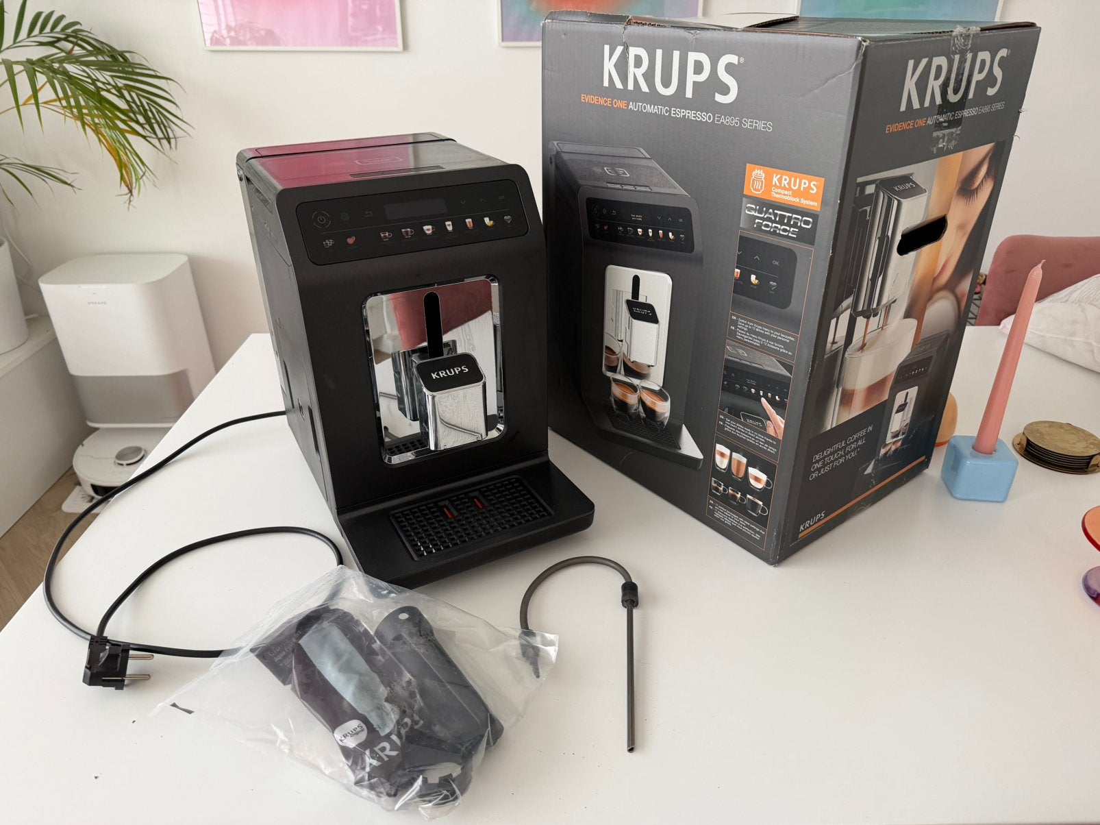 KRUPS Evidence One EA895 volautomatische espressomachine, Ophalen of Verzenden, Zo goed als nieuw, Espresso apparaat
