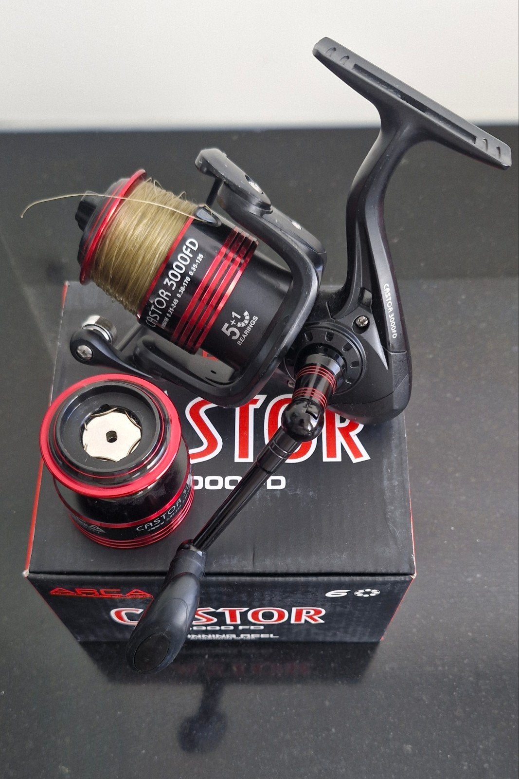 ZGAN ARCA CASTOR 3000 FD SPINNING REEL MET 1 EXTRA SPOELTJE, Watersport en Boten, Hengelsport | Roofvissen, Ophalen of Verzenden